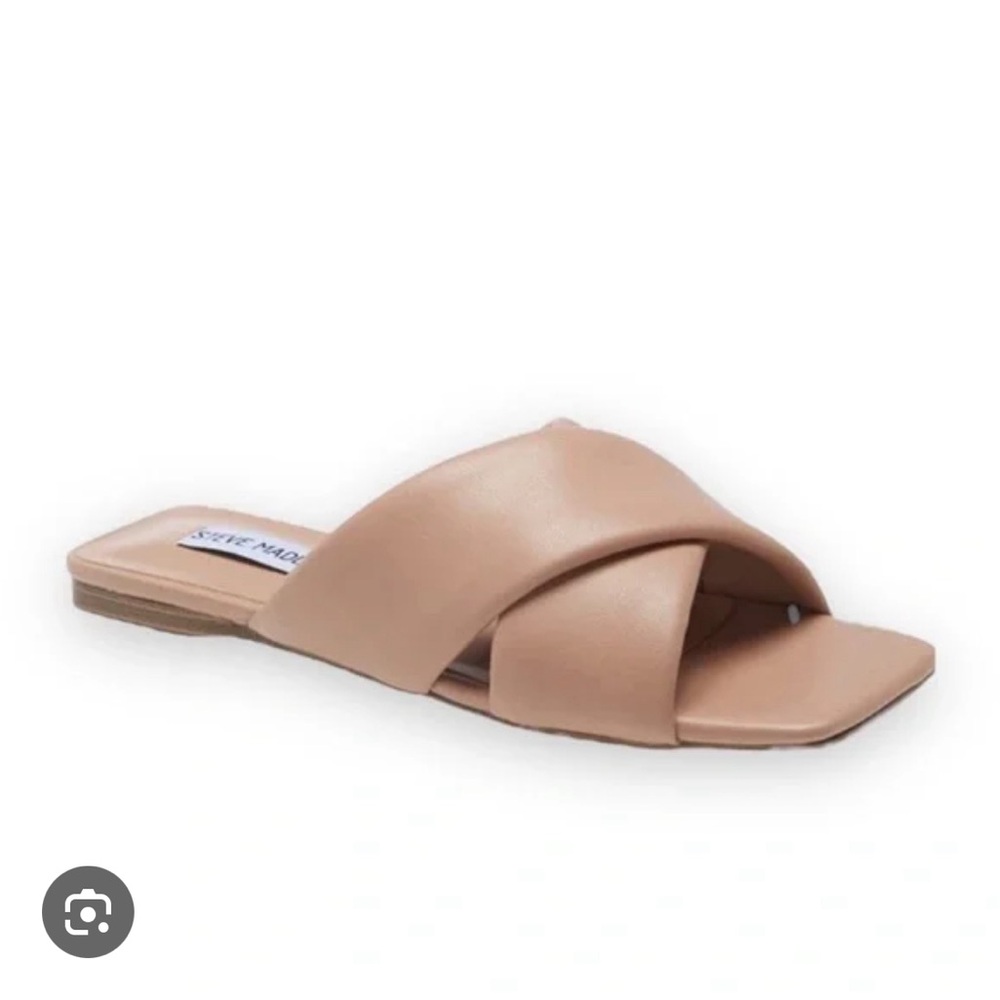 Steve Madden nude sandals